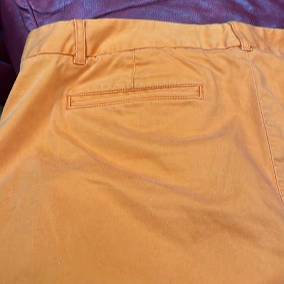 Trina Turk size 14 orange chino shorts flat front with pockets - Picture 3 of 4